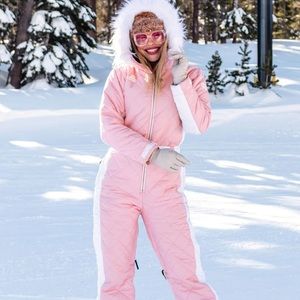 Tipsy Elves women’s powder pink snowsuit!!! NWT